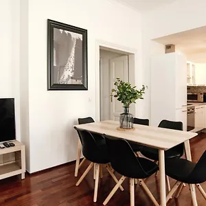 apartment-gesse-kollarova.praguehotelsweb.com/