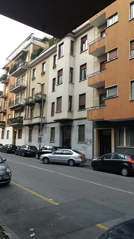 Nice Livings Lazzaroni Milão 0*,